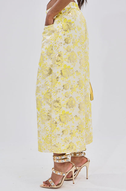 NO EXPECTATIONS CROPPED BROCADE PANTS