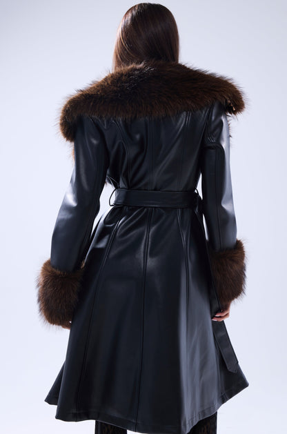 MAIN SQUEEZE FUR TRIM TRENCH