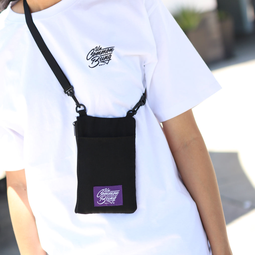 Essential Shoulder bag