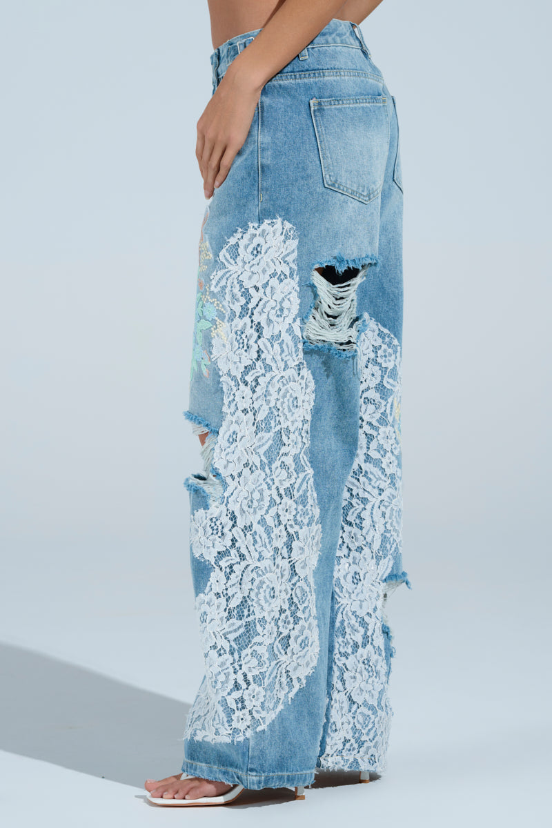PICKING PETALS FLORAL AND LACE DETAIL DENIM PANTS