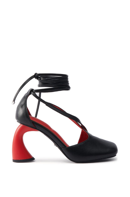 AZALEA WANG BUIKY BLACK AND RED PUMP
