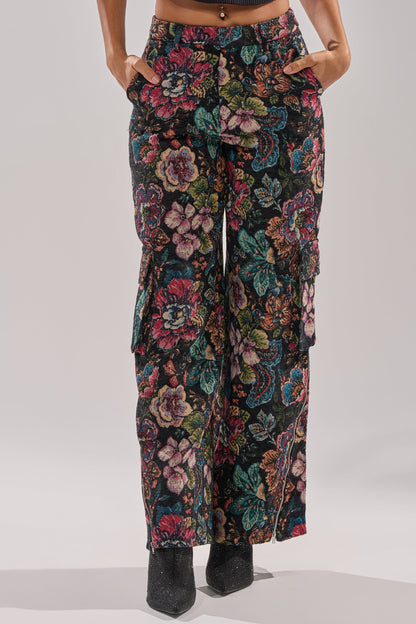 PRETTY LITTLE LADY BROCADE TROUSER
