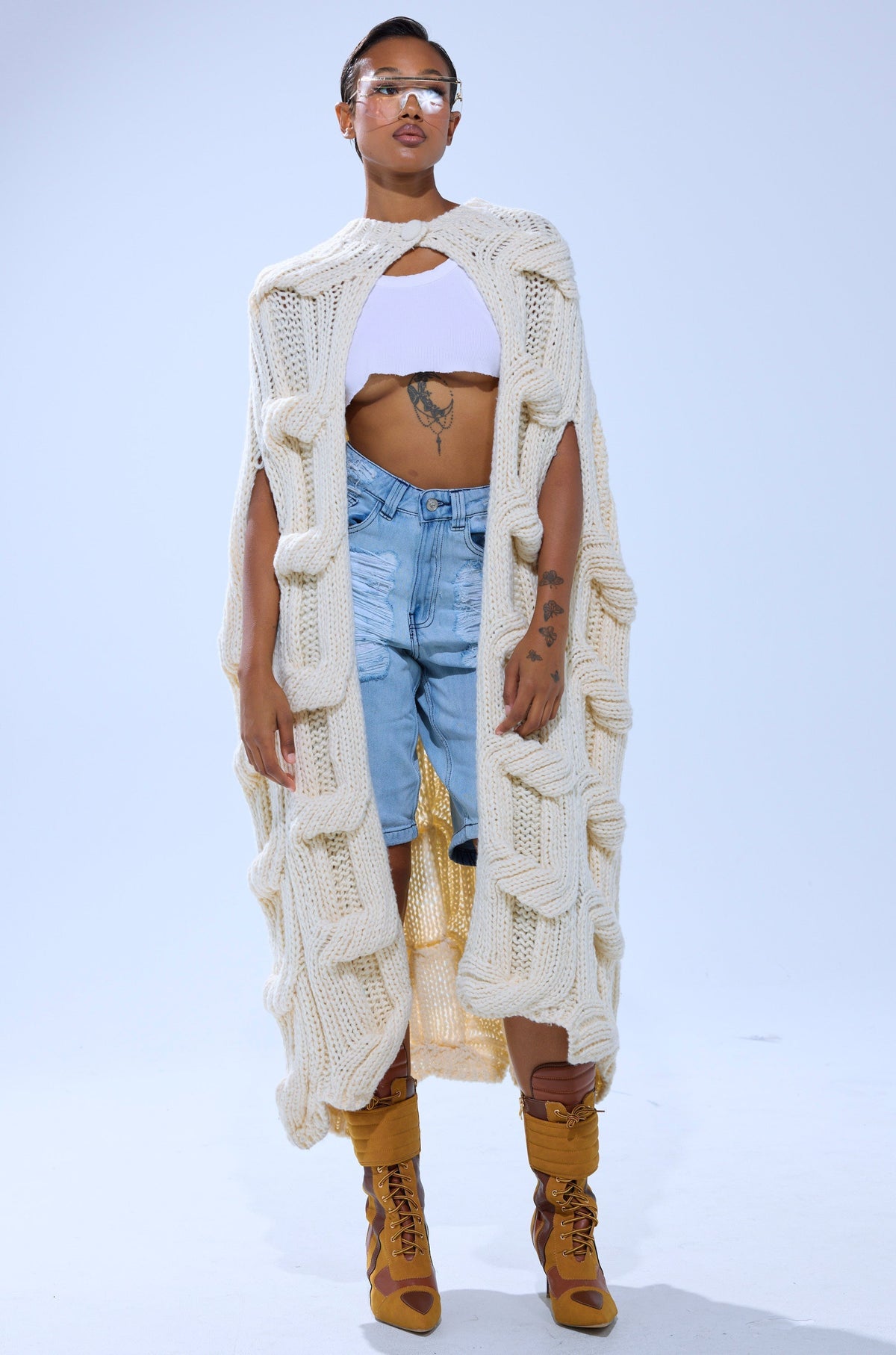KIMMY DISTRESSED BERMUDA SHORT