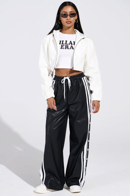 DEX HOODED BOMBER IN WHITE