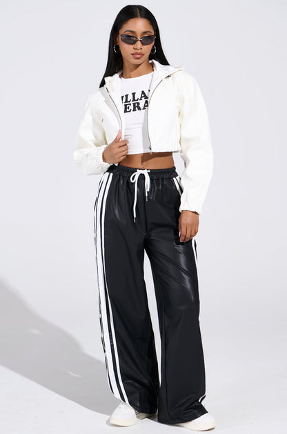 DEX HOODED BOMBER IN WHITE