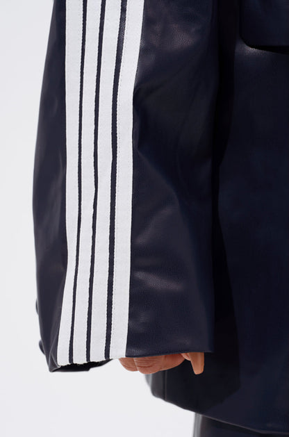 DAYTIME LOVIN OVERSIZED BLAZER IN NAVY