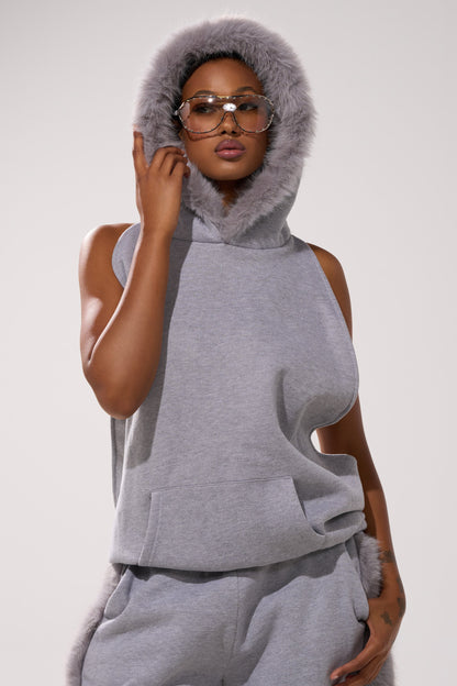 LUXE FUR OPEN-BACK SWEATSHIRT IN GREY