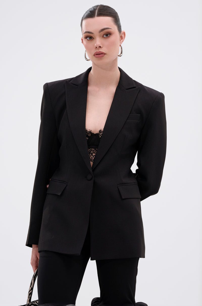 PERFECT FIT BLAZER IN BLACK