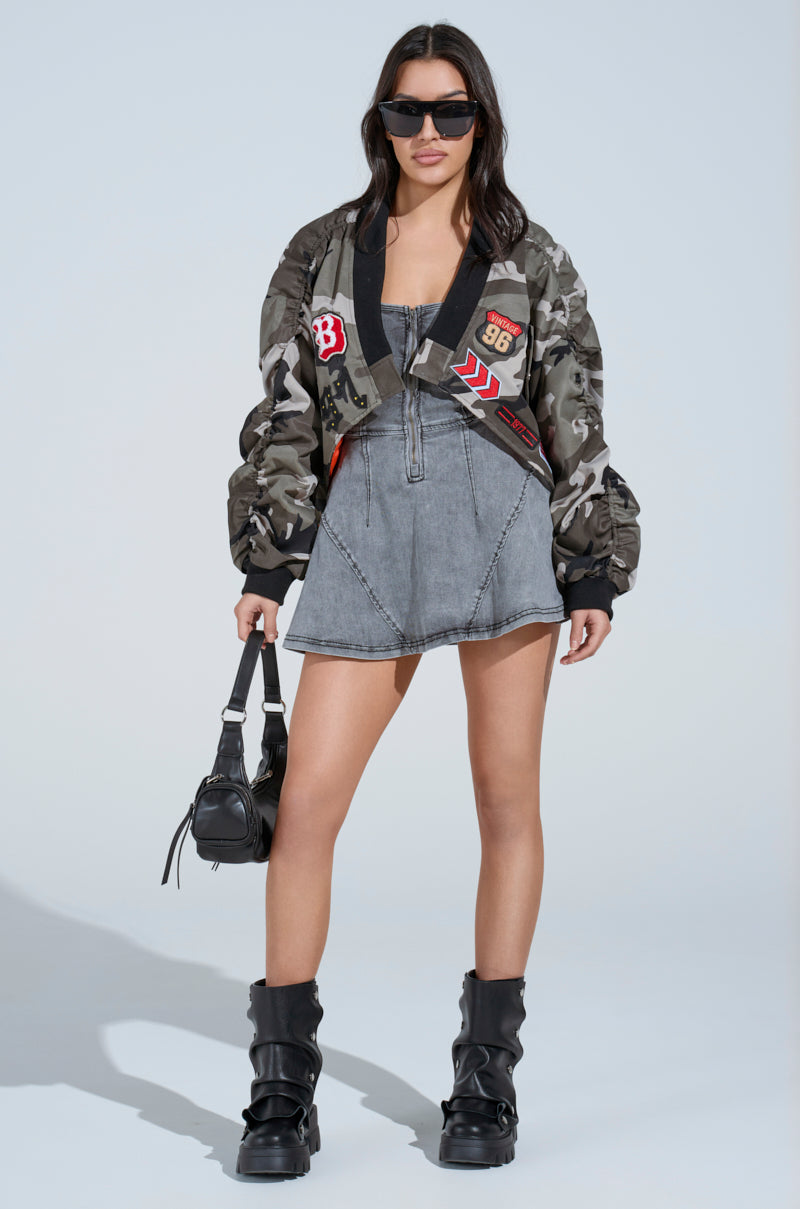 ON THE RUN CAMO SHRUG