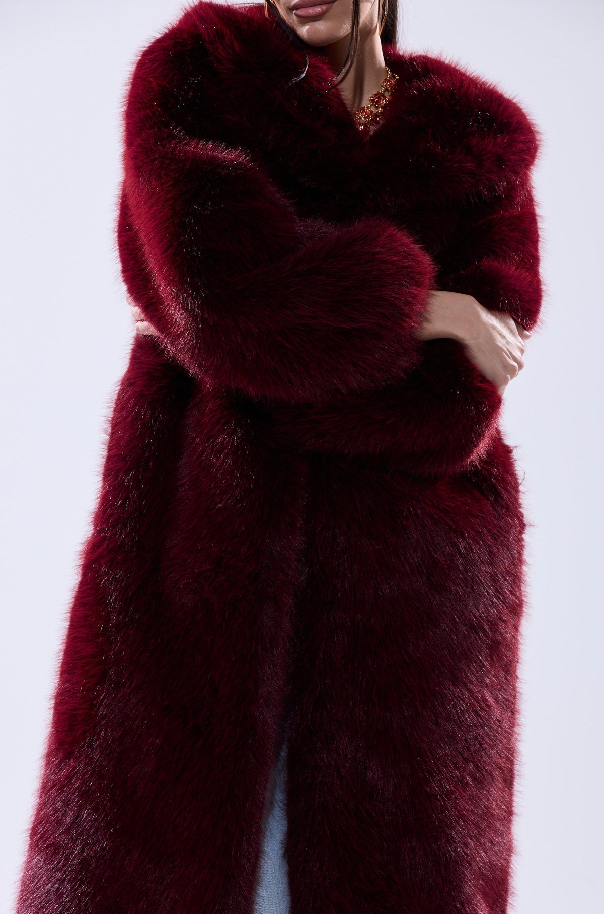 MANCHESTER HOODED FAUX FUR IN BURGUNDY
