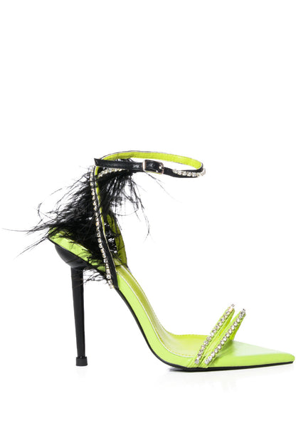 AZALEA WANG ELLA COLOR BLOCKED FEATHER SANDAL IN LIME