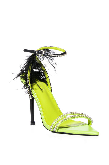 AZALEA WANG ELLA COLOR BLOCKED FEATHER SANDAL IN LIME