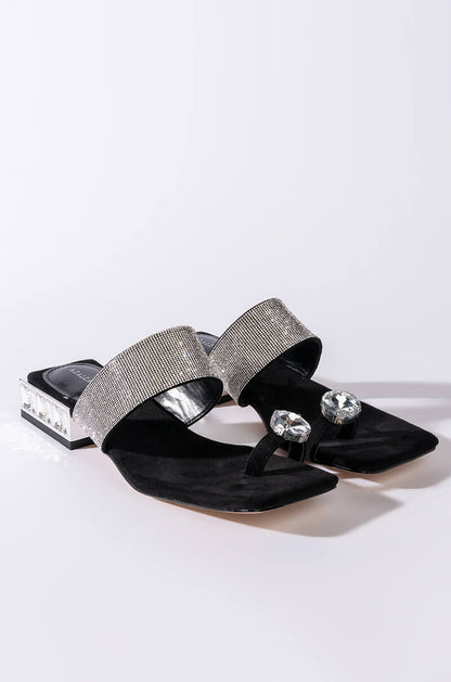 AZALEA WANG DIAMOND DREAMING FLAT SANDAL IN BLACK