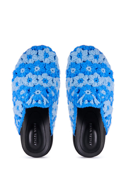 AZALEA WANG EFRYN BLUE FLOWER EMBROIDERED CLOG