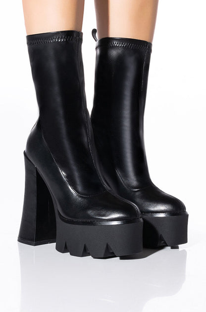 AZALEA WANG TATI CHUNKY BOOT IN BLACK