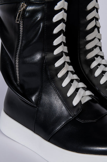 AZALEA WANG THROW IT BACK FLAT SNEAKER IN BLACK