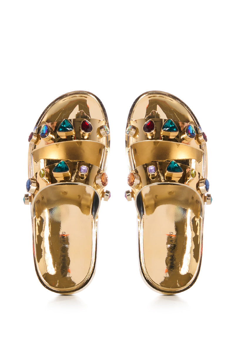 AZALEA WANG TREASURE HUNT GEM SANDAL IN GOLD