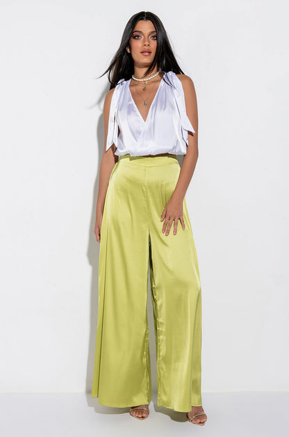 LELANI BOW DETAIL SLEEVELESS BLOUSE