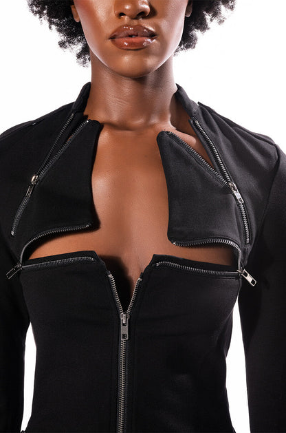 DEJA VU ZIPPER DETAIL LONG SLEEVE TOP