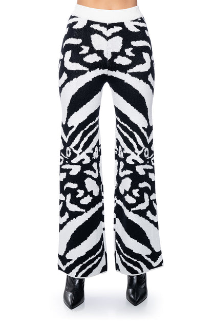 INDECISIVE FLARE LEG KNIT SWEATPANT