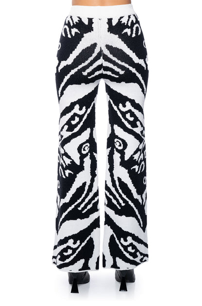 INDECISIVE FLARE LEG KNIT SWEATPANT