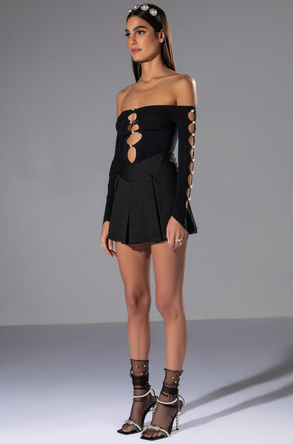 INDEPENDANT V FRONT PLEATED MINI SKORT