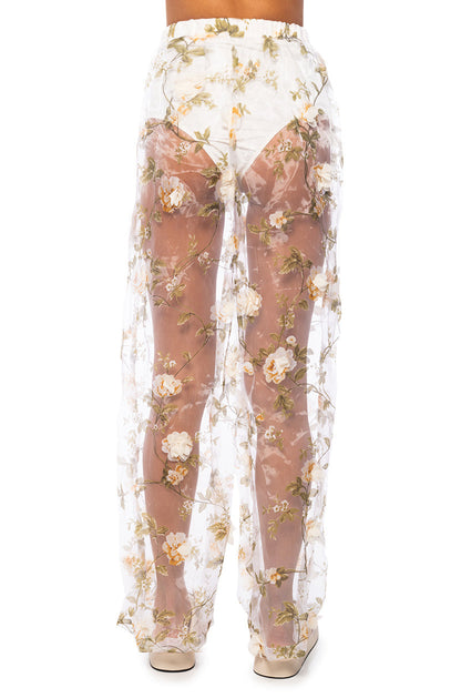 LEAN ON ME FLORAL WIDE LEG PANT IN WHITE MULTI