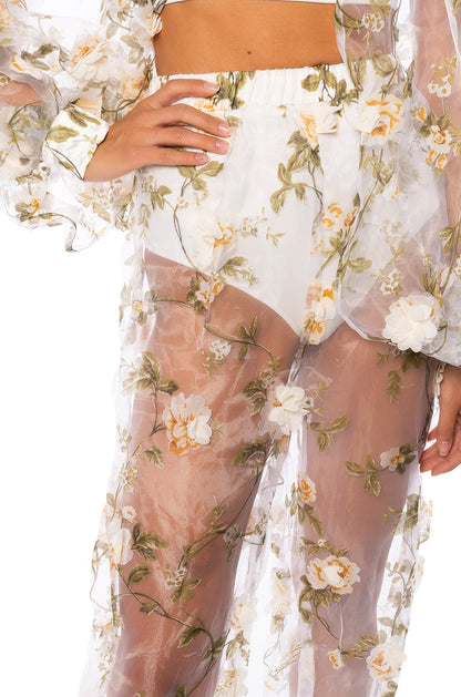 LEAN ON ME FLORAL WIDE LEG PANT IN WHITE MULTI