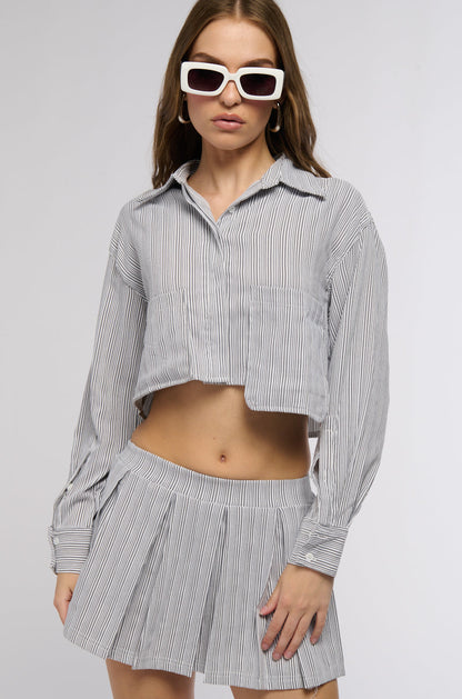 LEAVE IT BETTER BUTTON DOWN BLOUSE