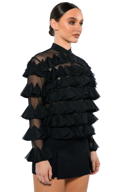 MISS EVERYTHING TEXTURED BUTTONDOWN TOP