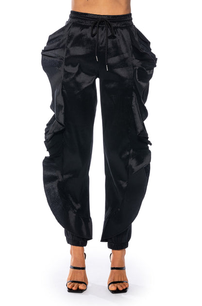 MELANIE RUFFLE DETAILED JOGGER