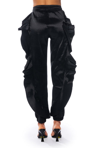 MELANIE RUFFLE DETAILED JOGGER