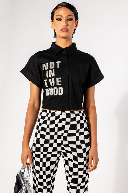 NOT IN THE MOOD CROPPED BUTTON DOWN BLOUSE