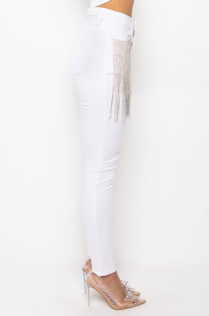 NOTHIN BETTER RHINESTONE POCKET SKINNY JEANS