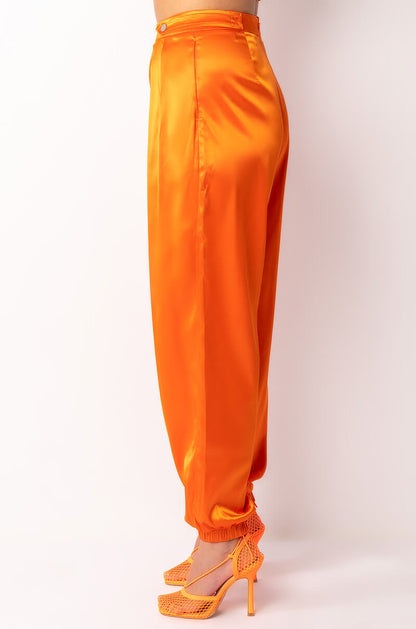 MIA PLEATED JOGGER PANT