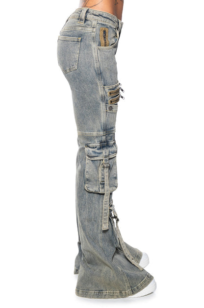 OFFICIALLY BACK LOW RISE FLARE JEANS
