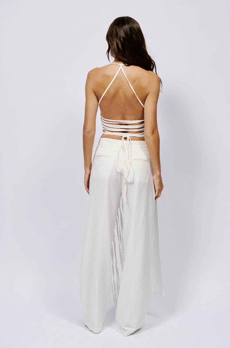 OVER THE TOP ELONGATED TANK IN WHITE
