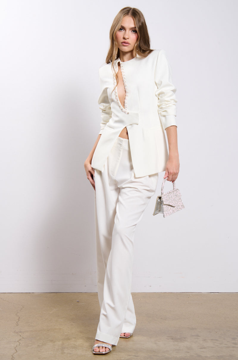 PEEK A BOO RHINESTONE ACCENT BLAZER IN WHITE
